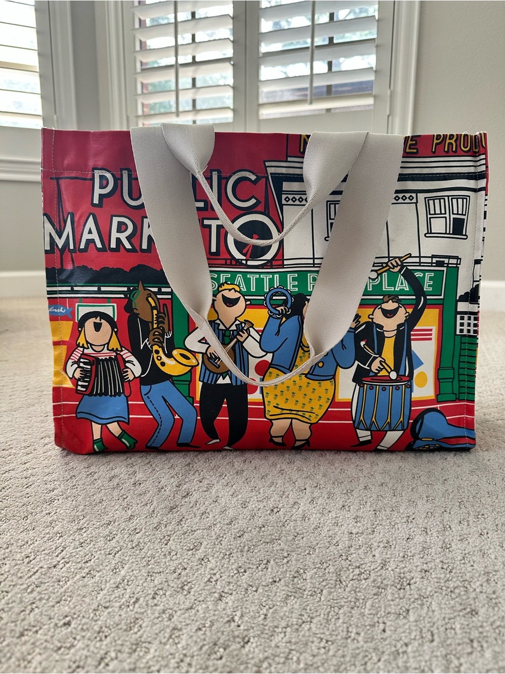 Chalo & Co. Travel Tote Bag - Seattle Pike Place Market Bag -Water resistant